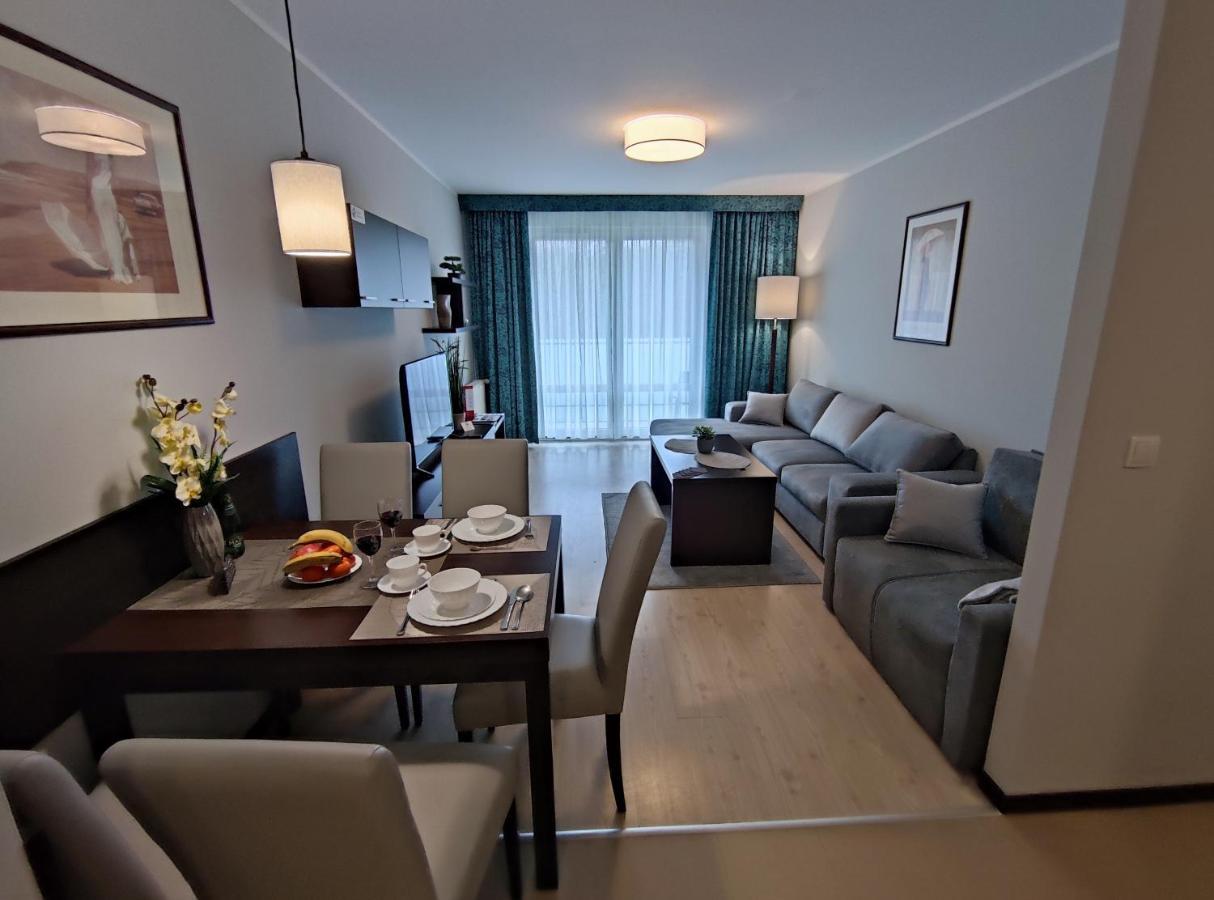 Apartament Przy Hotelu Aquarius Kolberg Exterior foto