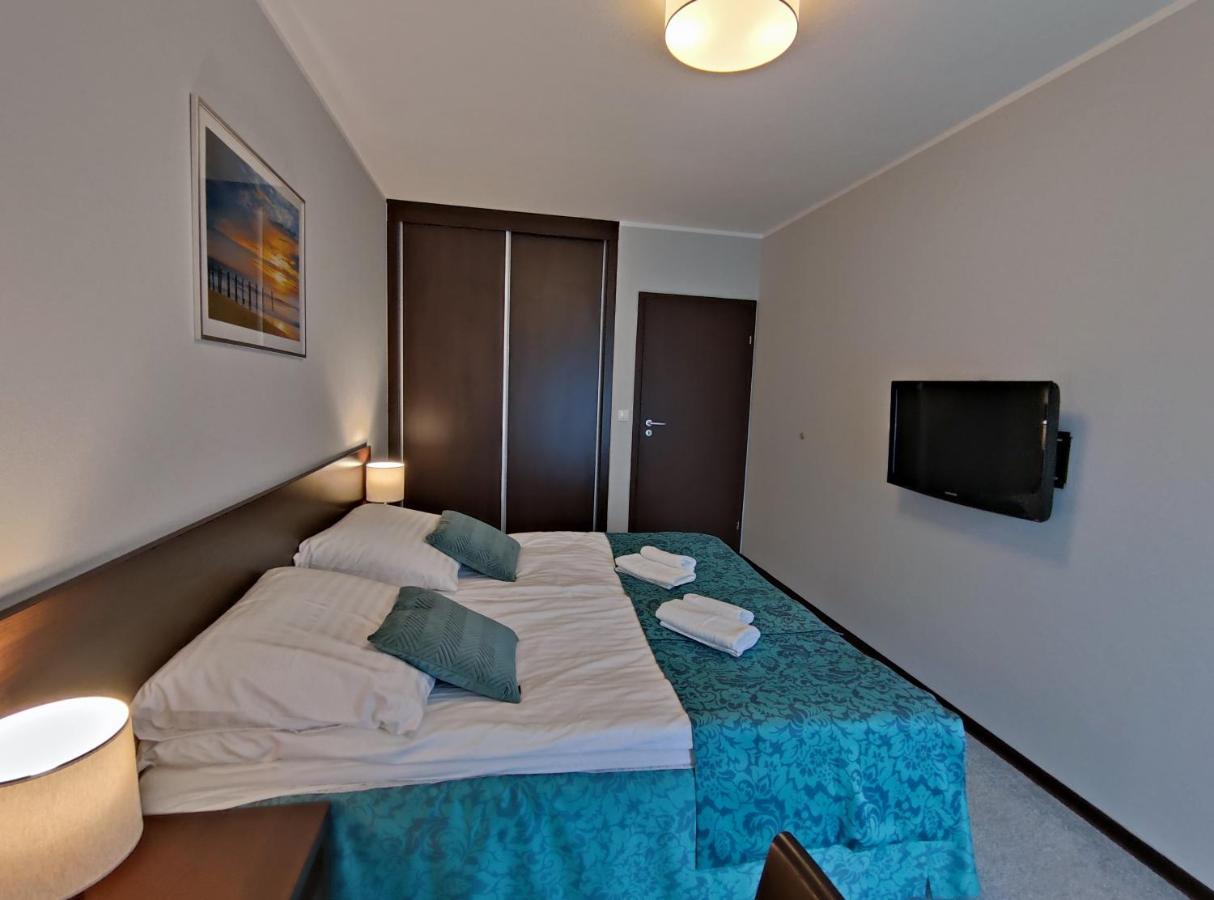 Apartament Przy Hotelu Aquarius Kolberg Exterior foto