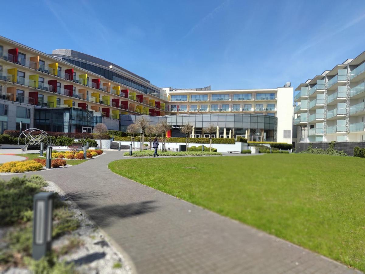 Apartament Przy Hotelu Aquarius Kolberg Exterior foto
